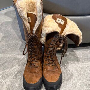 UGG Adirondack III Tall Women's Snow Boot Chestnut Size 8 Vibram Weatherproof